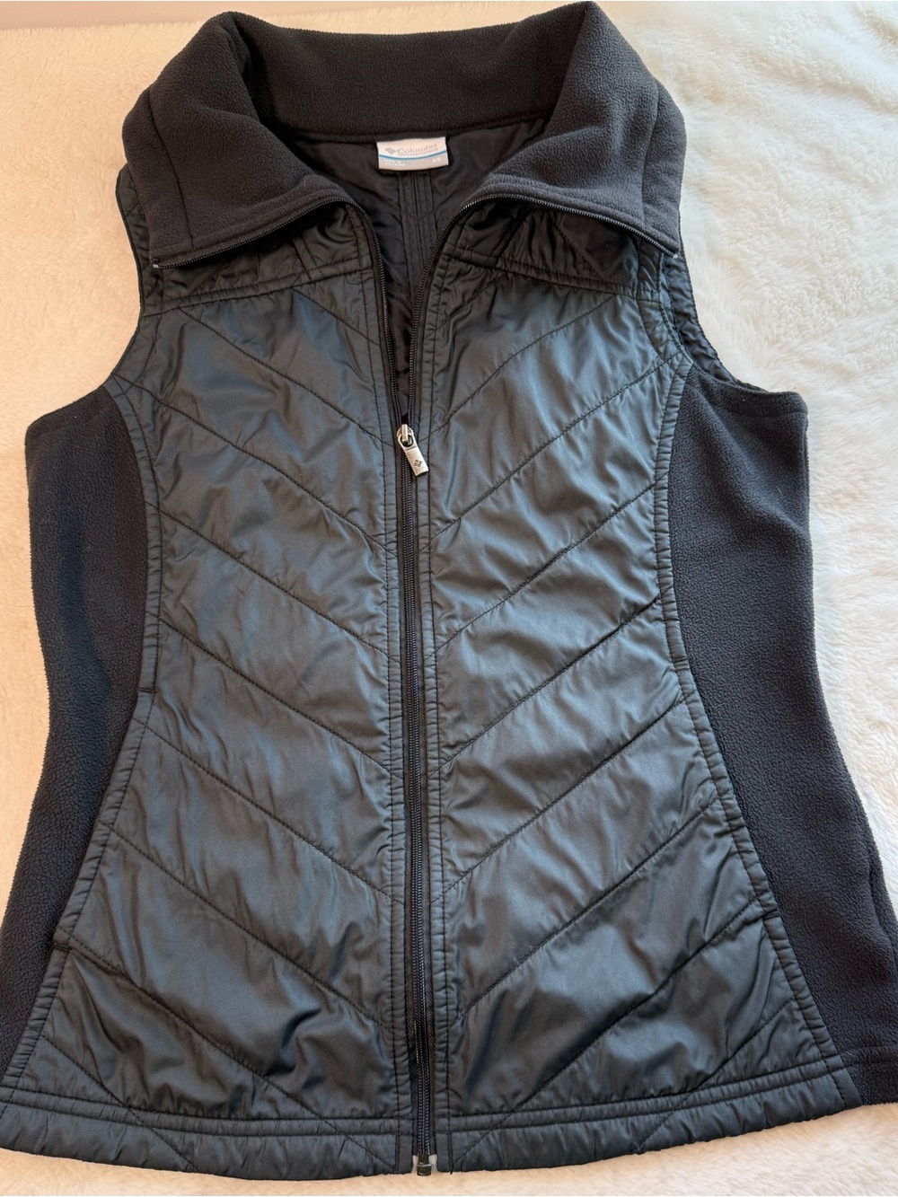 Columbia womens Black Quilted Fleece Vest